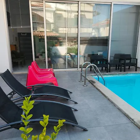 Azure Sea House Larnaca Livadhia